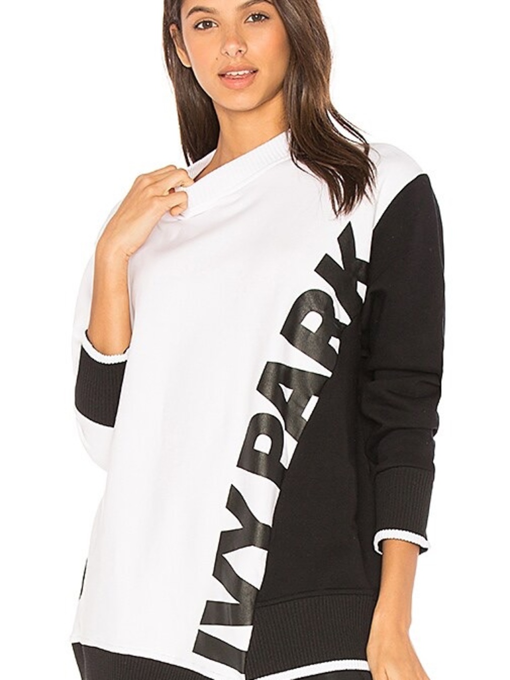 IVY PARK Black and White Logo Pullover